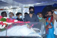 Nagarjuna Pays Condolences to Sirivennela Seetharama Sastry